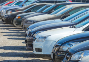 What’s the difference between a scrap car and a salvage car?